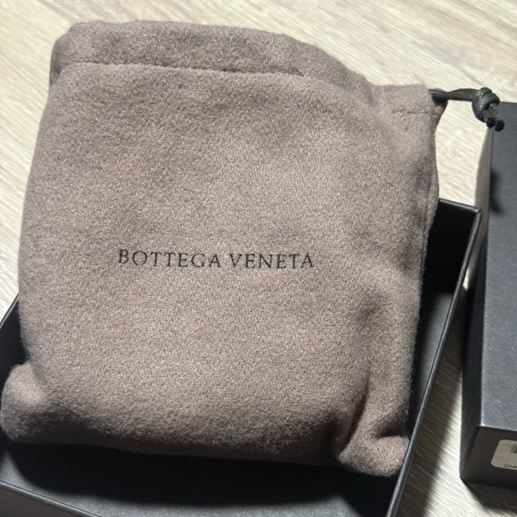 Bottega Veneta Bicolor Intreccio Soft-leather Bag-shaped Charm - Picture 5 of 9
